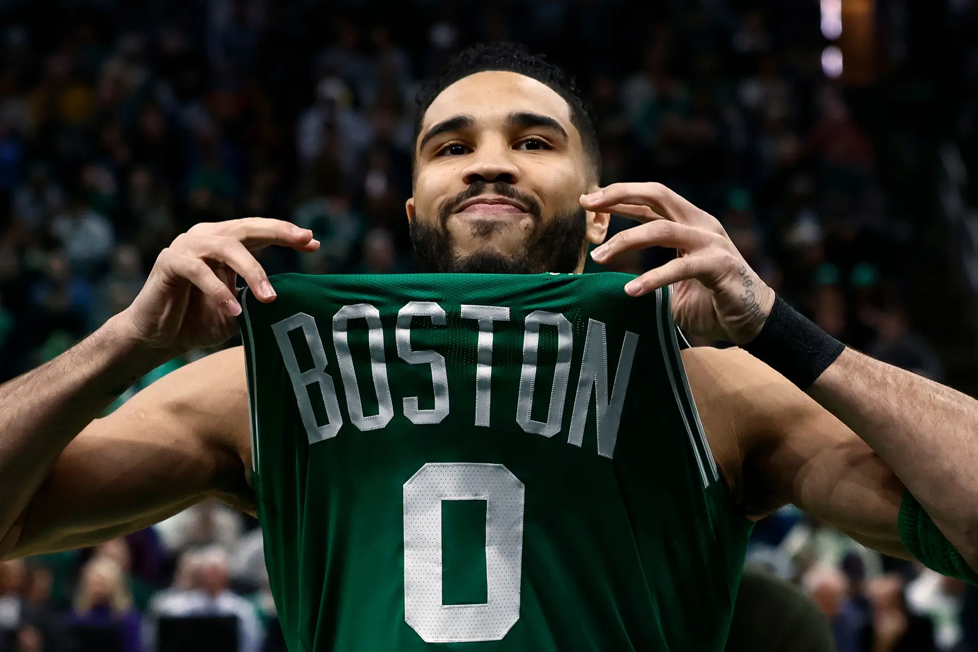 Estatística avançada, xadrez e muitos treinadores - espiámos os segredos por trás do sucesso dos Boston Celtics