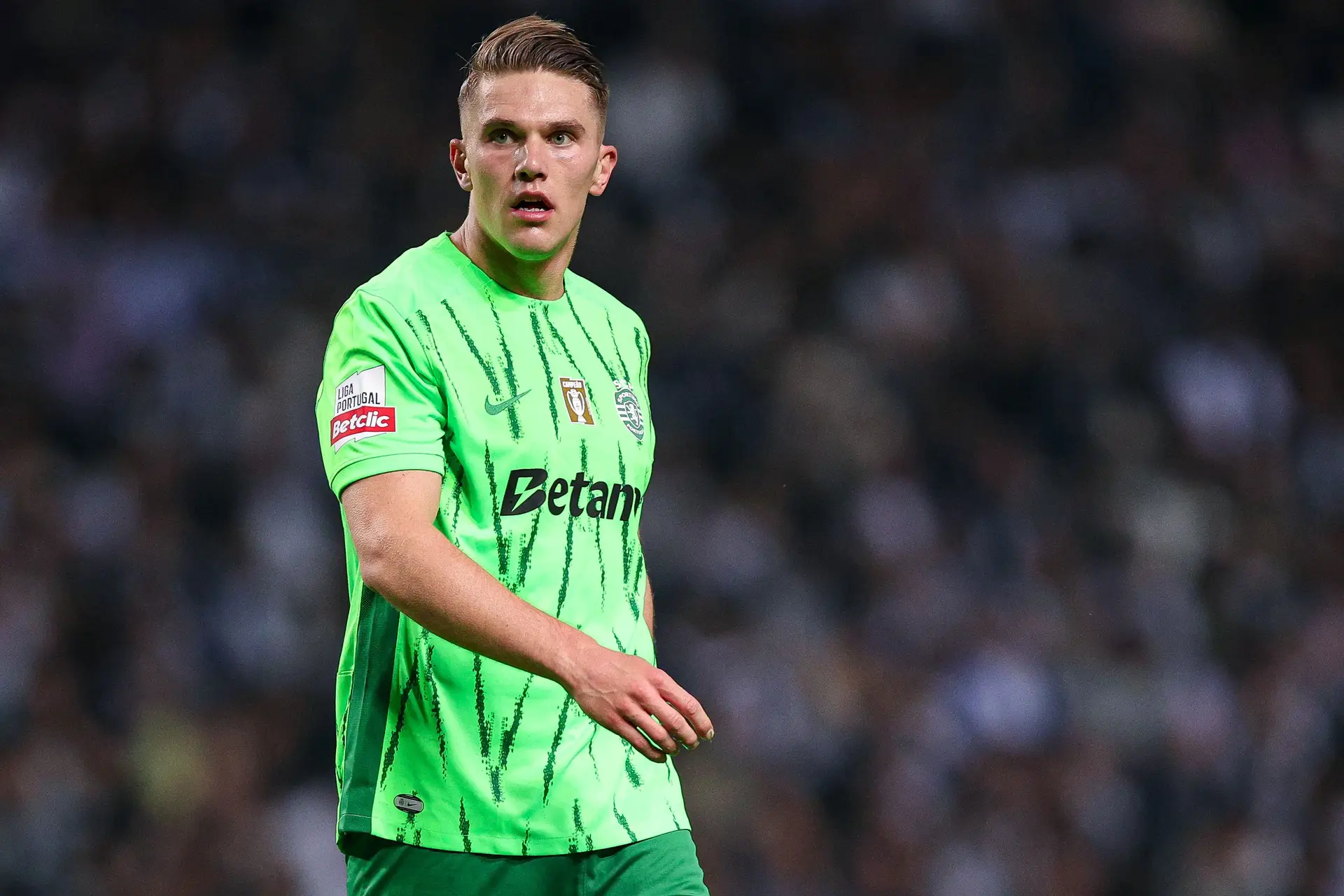 Não há (para já) Manchester United que convença Viktor Gyökeres, não há (para já) acordo entre Sporting e Arsenal — e a novela prolonga-se