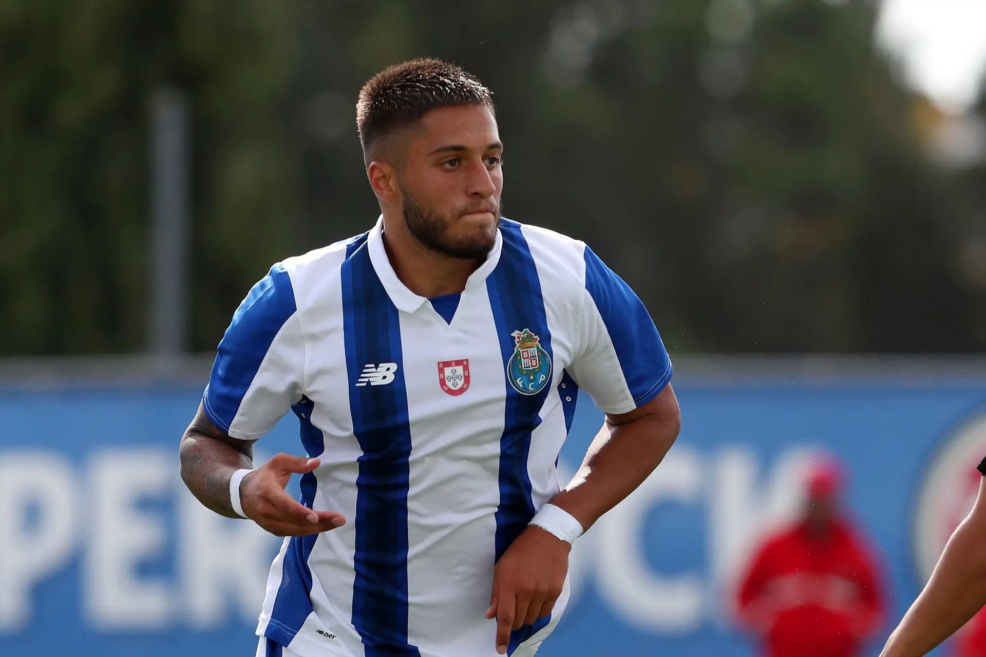 “A mágoa da saída do FC Porto vai estar sempre comigo. Não foi correta a forma de tratar um jogador formado na casa e que ama o clube”