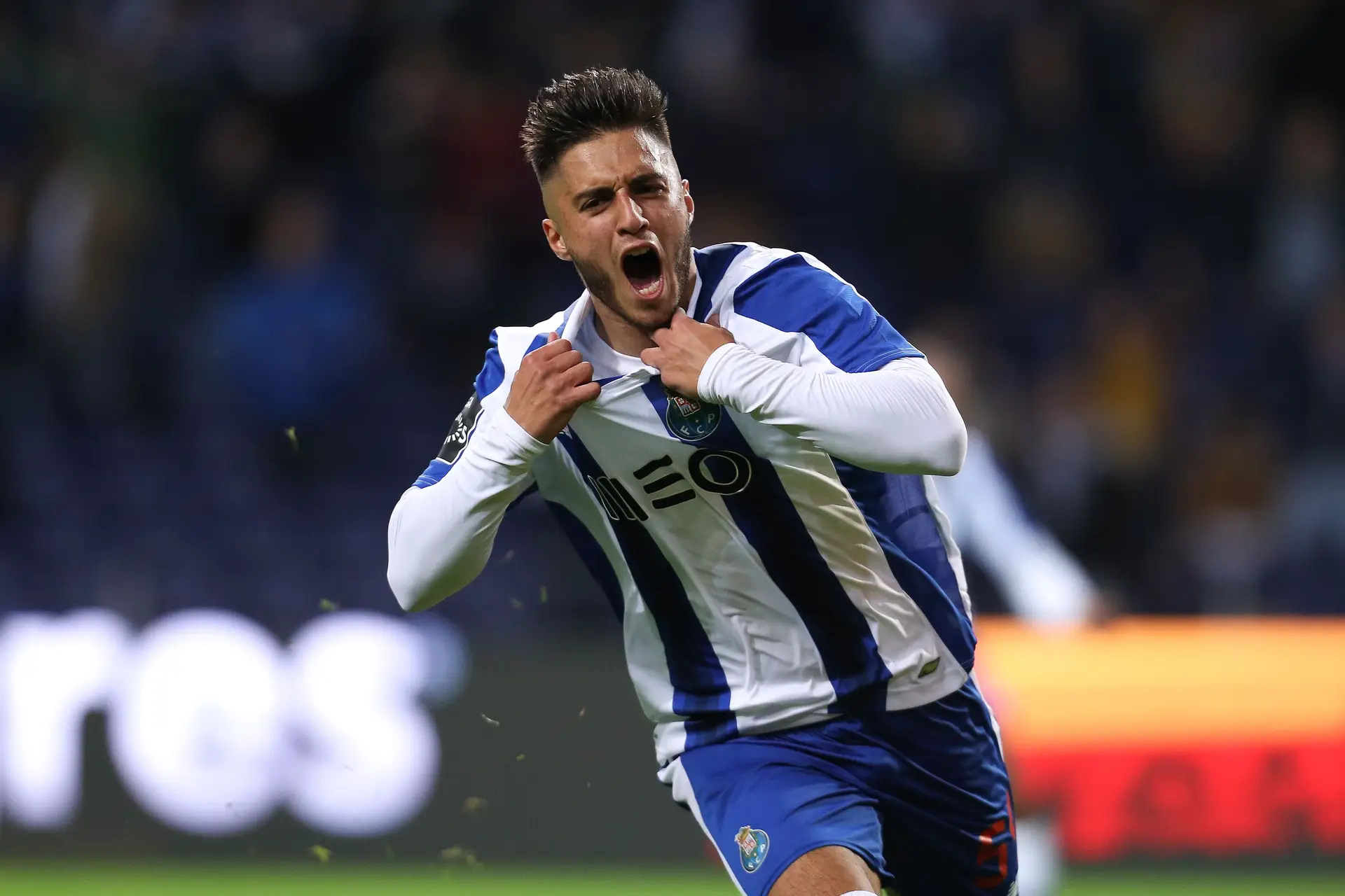 O avançado estreou-se na I Liga, a marcar pelo FC Porto, em 2016