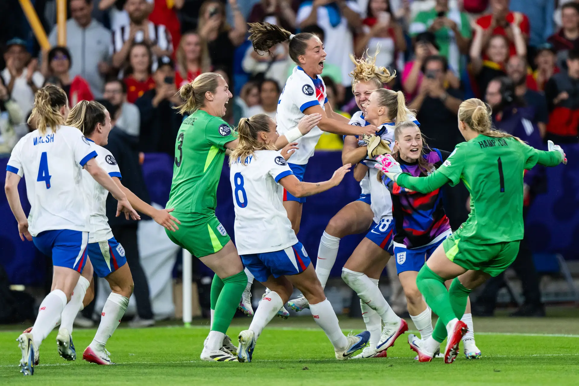 A Inglaterra sobreviveu até viver à custa das probabilidades. Após os penáltis contra Espanha, as lionesses são bicampeãs da Europa