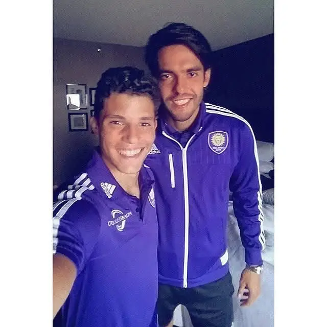 Rafael Ramos com o brasileiro Kaká 