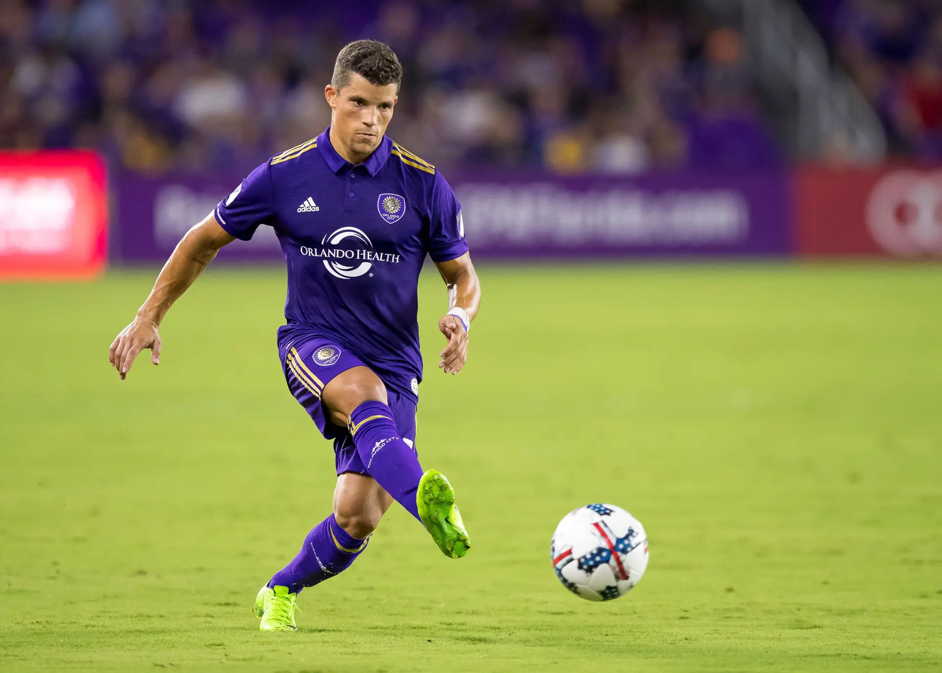 Durante um jogo pelo Orlando City