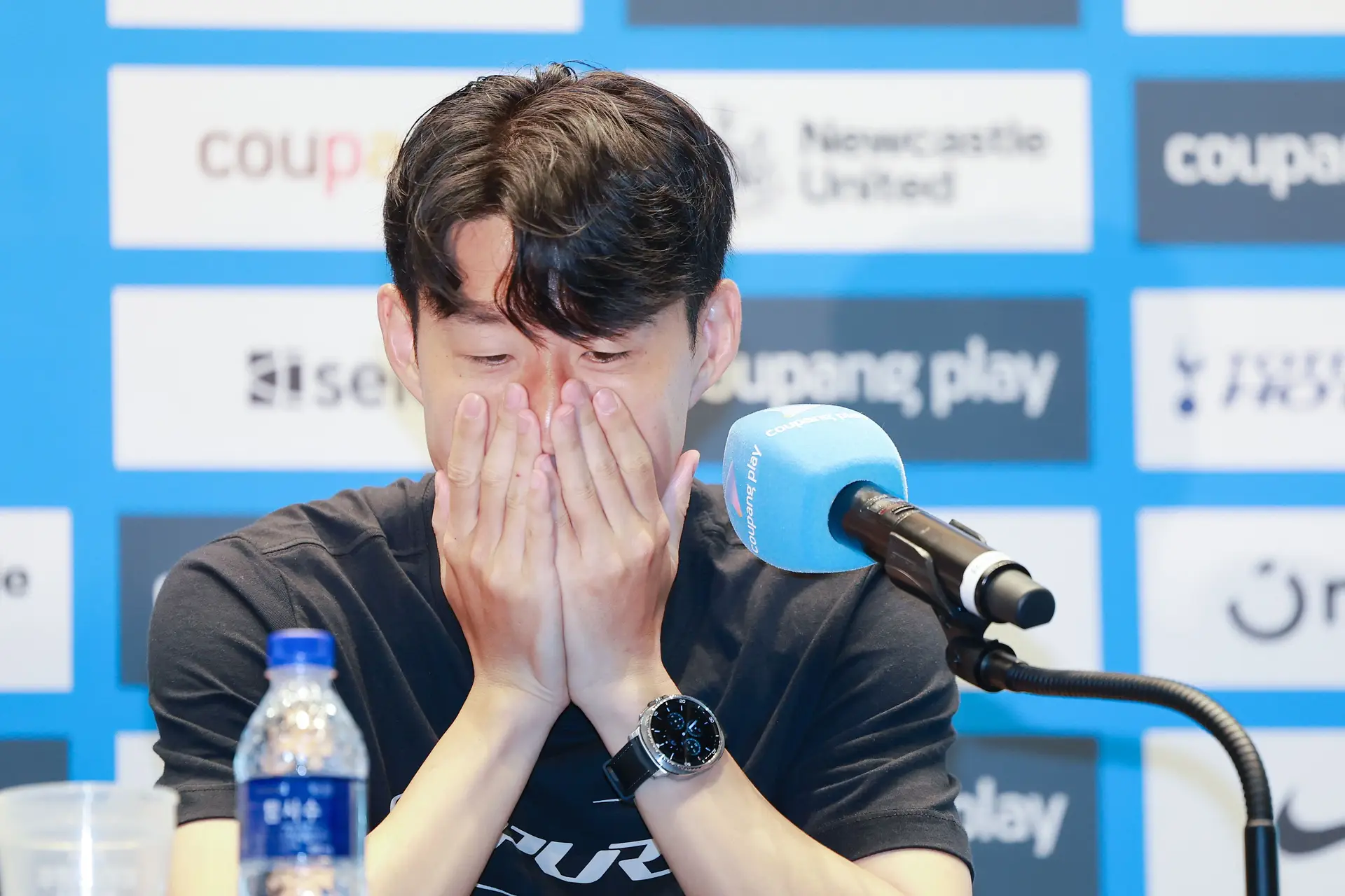 Em lágrimas, Son Heung-min anuncia que vai deixar o Tottenham: “Foi a decisão mais difícil que tomei em toda a minha carreira”