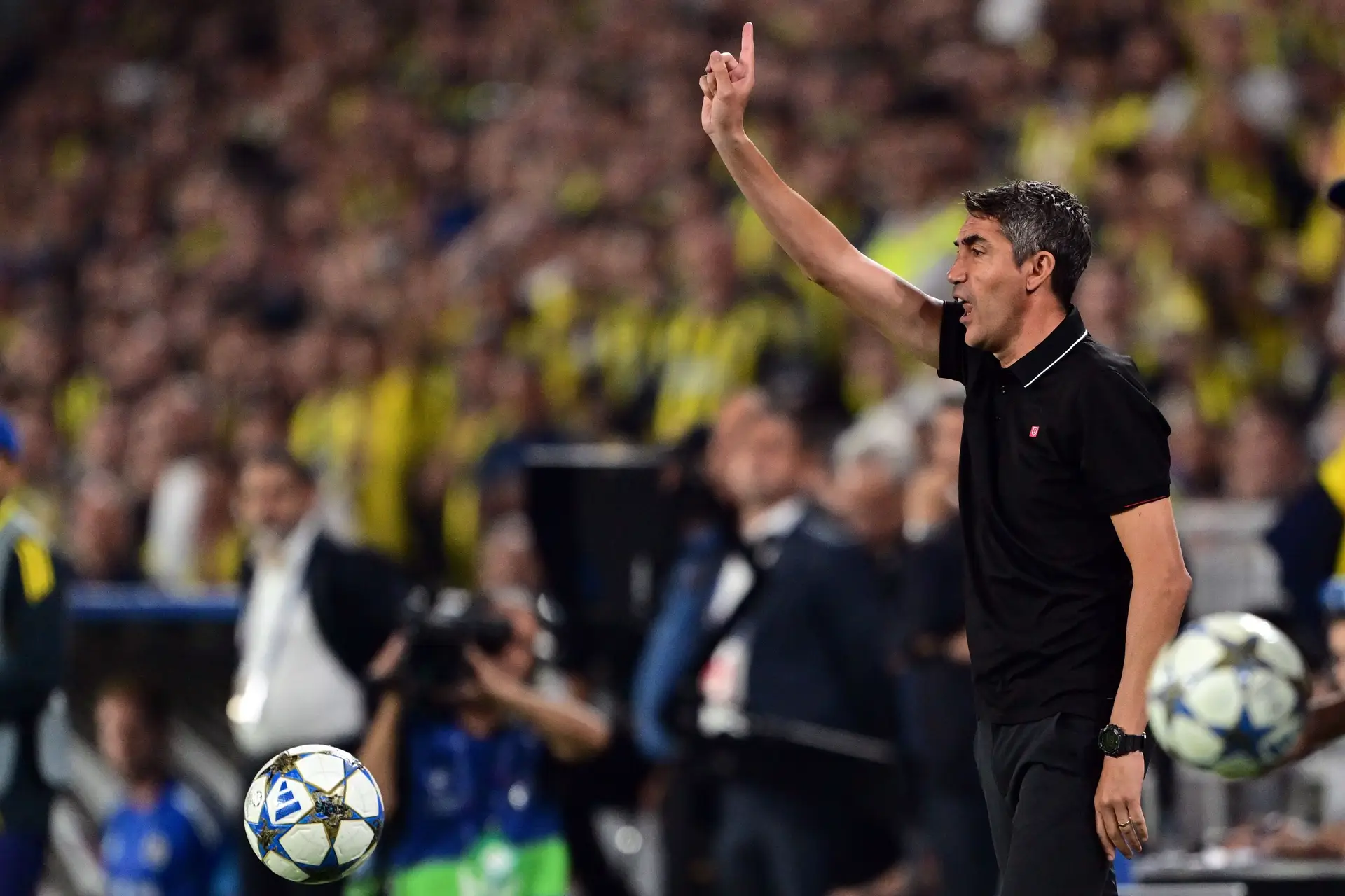 Bruno Lage: “Se o Fenerbahçe está vivo, o Benfica está mais que vivo”
