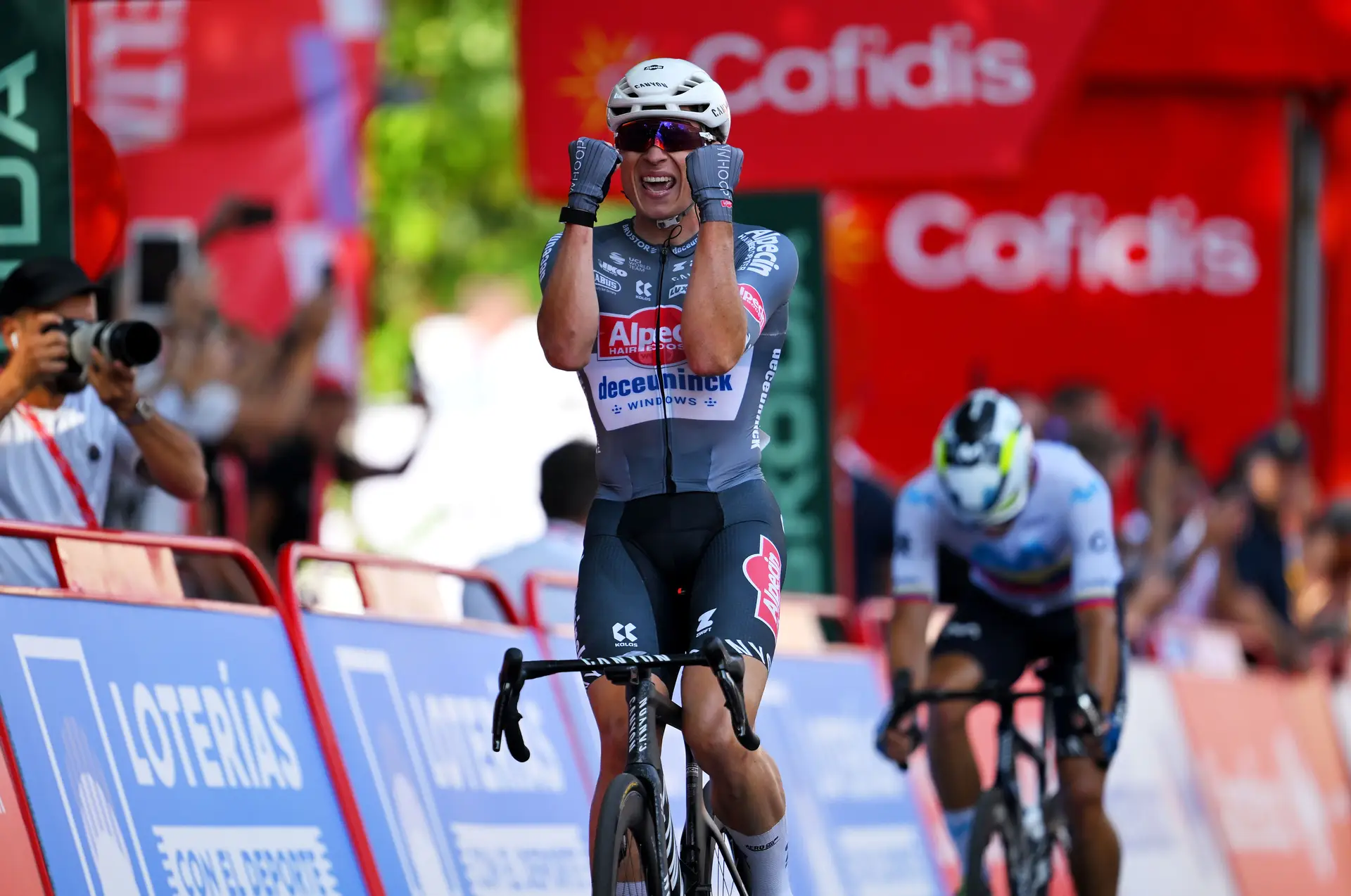 Jasper The Master ganhou no arranque da Vuelta e é o primeiro camisola vermelha