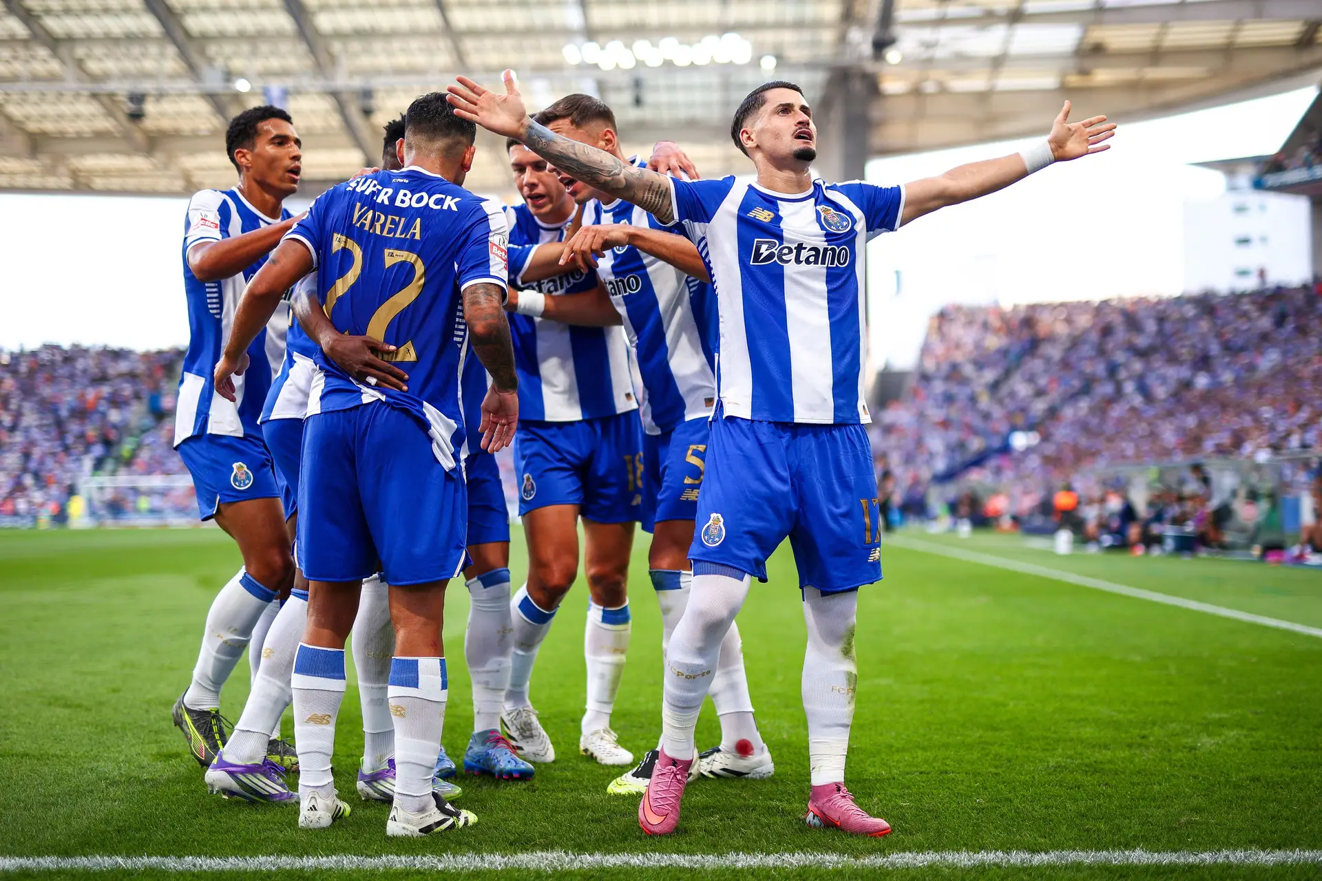 O FC Porto está perito em manobras de submissão. O Casa Pia foi mais uma vítima que se rendeu