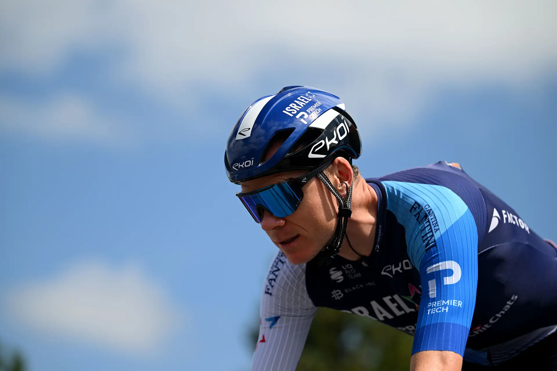 Chris Froome sofre grave acidente durante treino e está hospitalizado