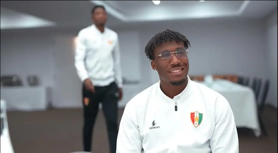 Na época 2022/23, Ronaldo ajudou o Estrela da Amadora a subir à I Liga  
