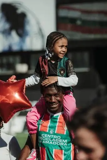 Ronaldo com a filha, Luana 