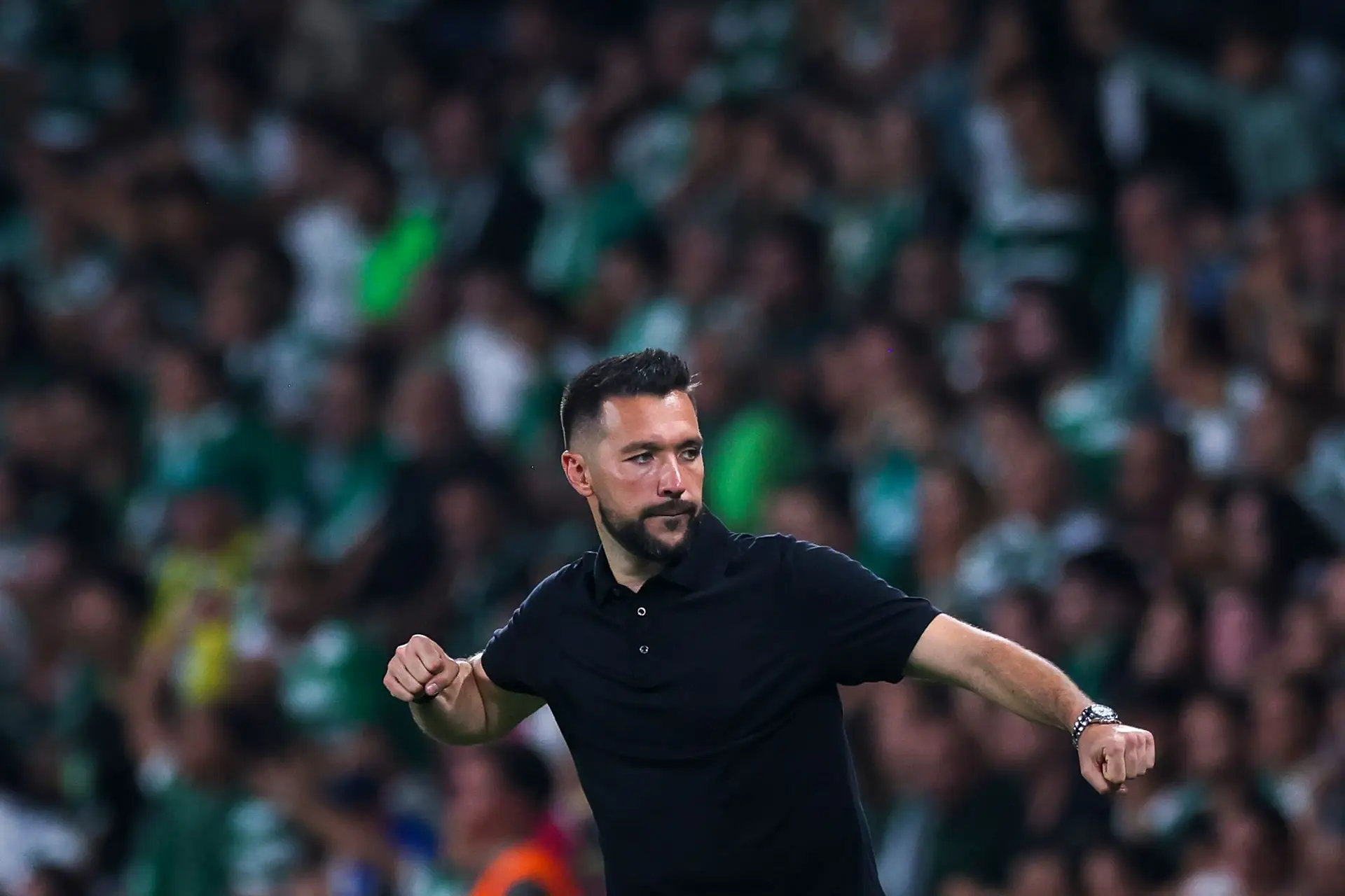Francesco Farioli: “Houve momentos em que tivemos de sofrer, mas acho que o fizemos com dignidade e solidez”