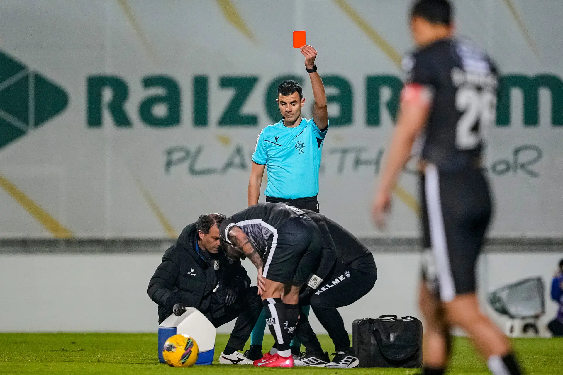 Árbitros do futebol profissional só iniciam trabalhos se Pedro Proença se retratar publicamente
