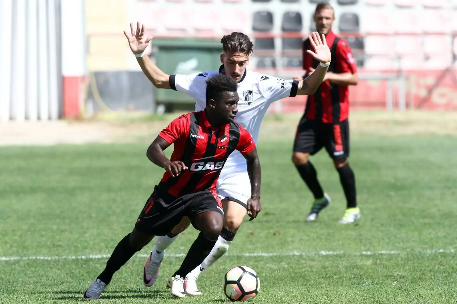 Depois do Penafiel, Aldair jogou pelo Olhanense