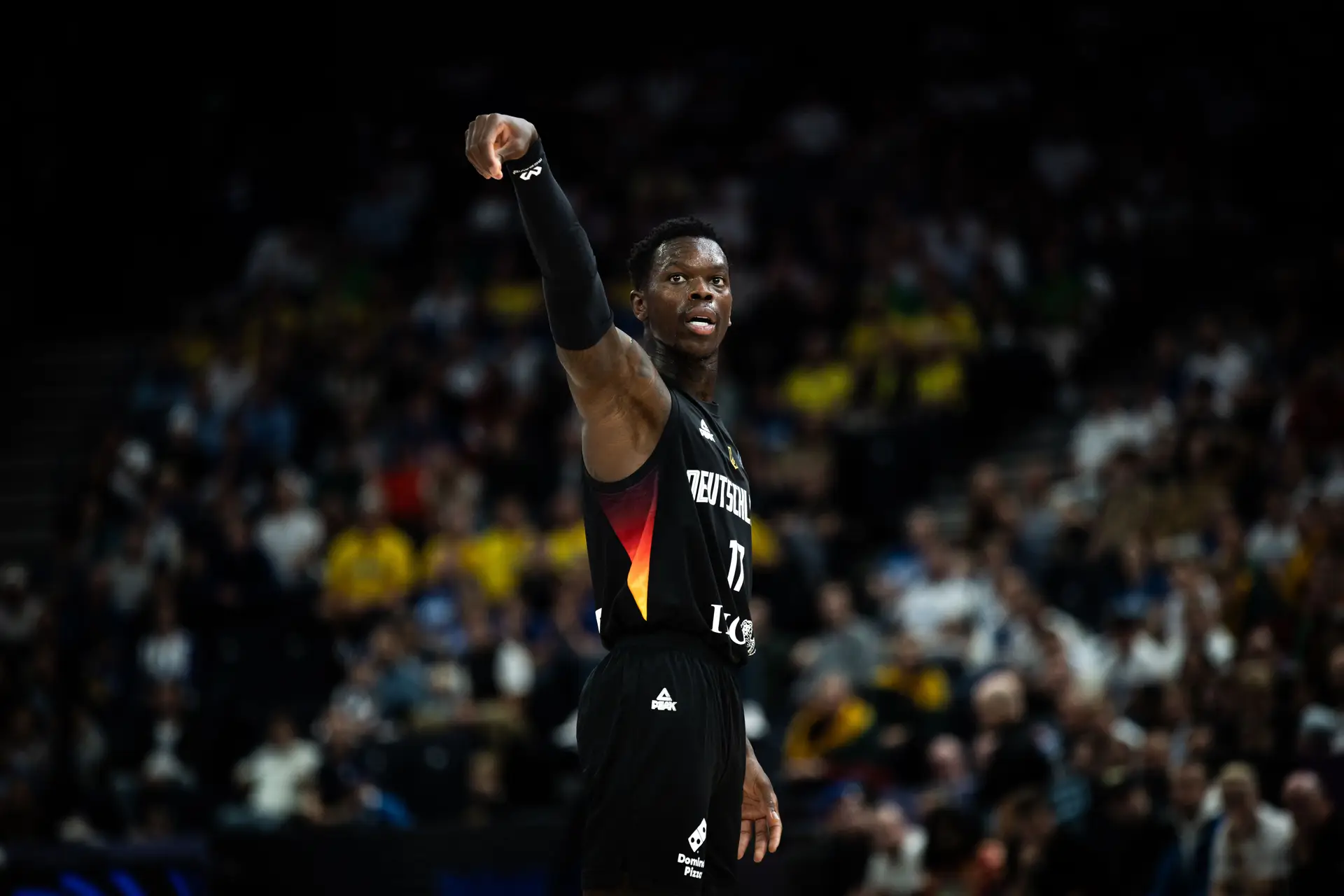 Dennis Schröder: o líder da seleção alemã foi vítima de racismo em criança e deu lição ao ser porta-estandarte nos Jogos Olímpicos de Paris