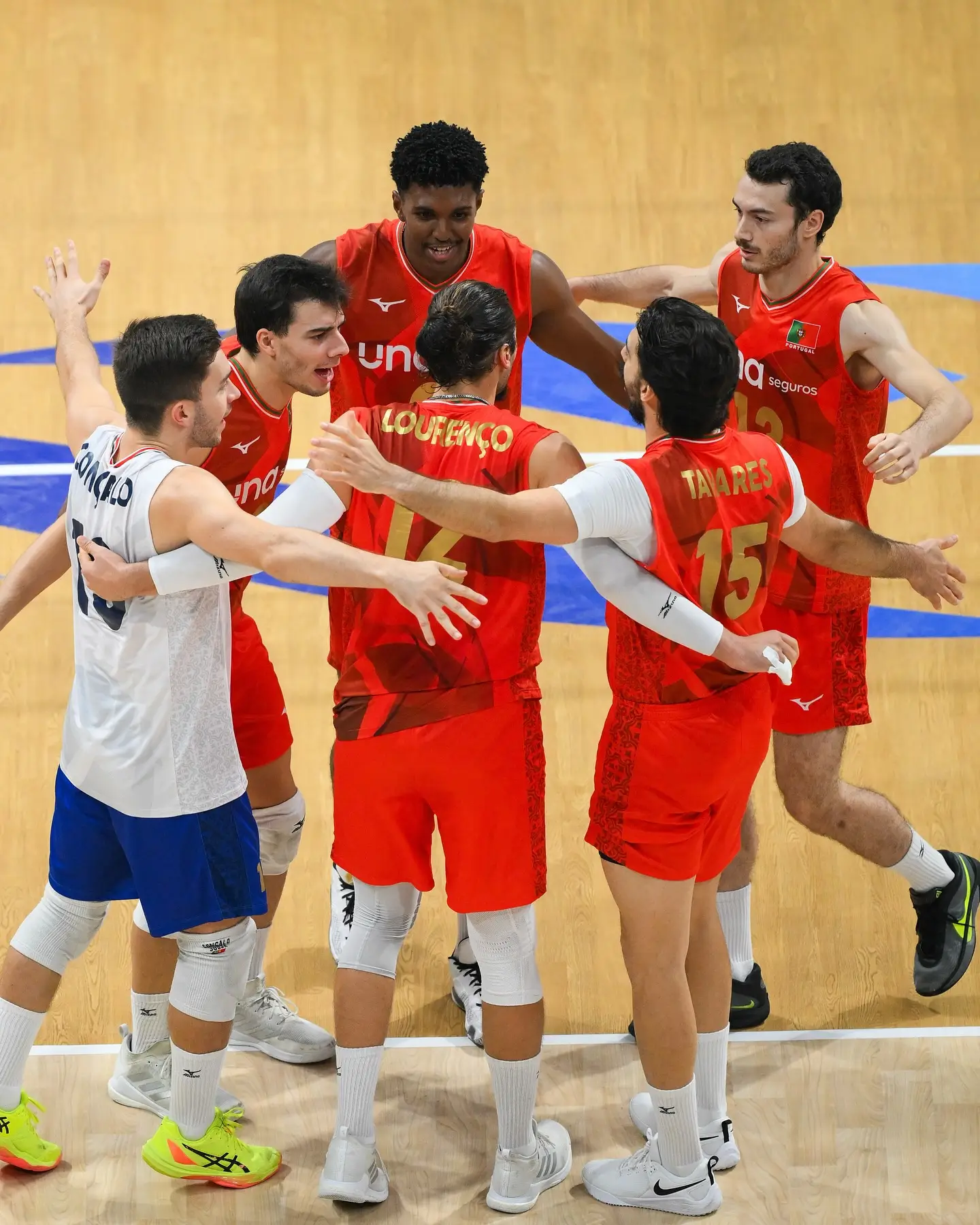 Portugal ganhou, fez a sua parte e agora fica a torcer pelos EUA para continuar no Mundial de voleibol