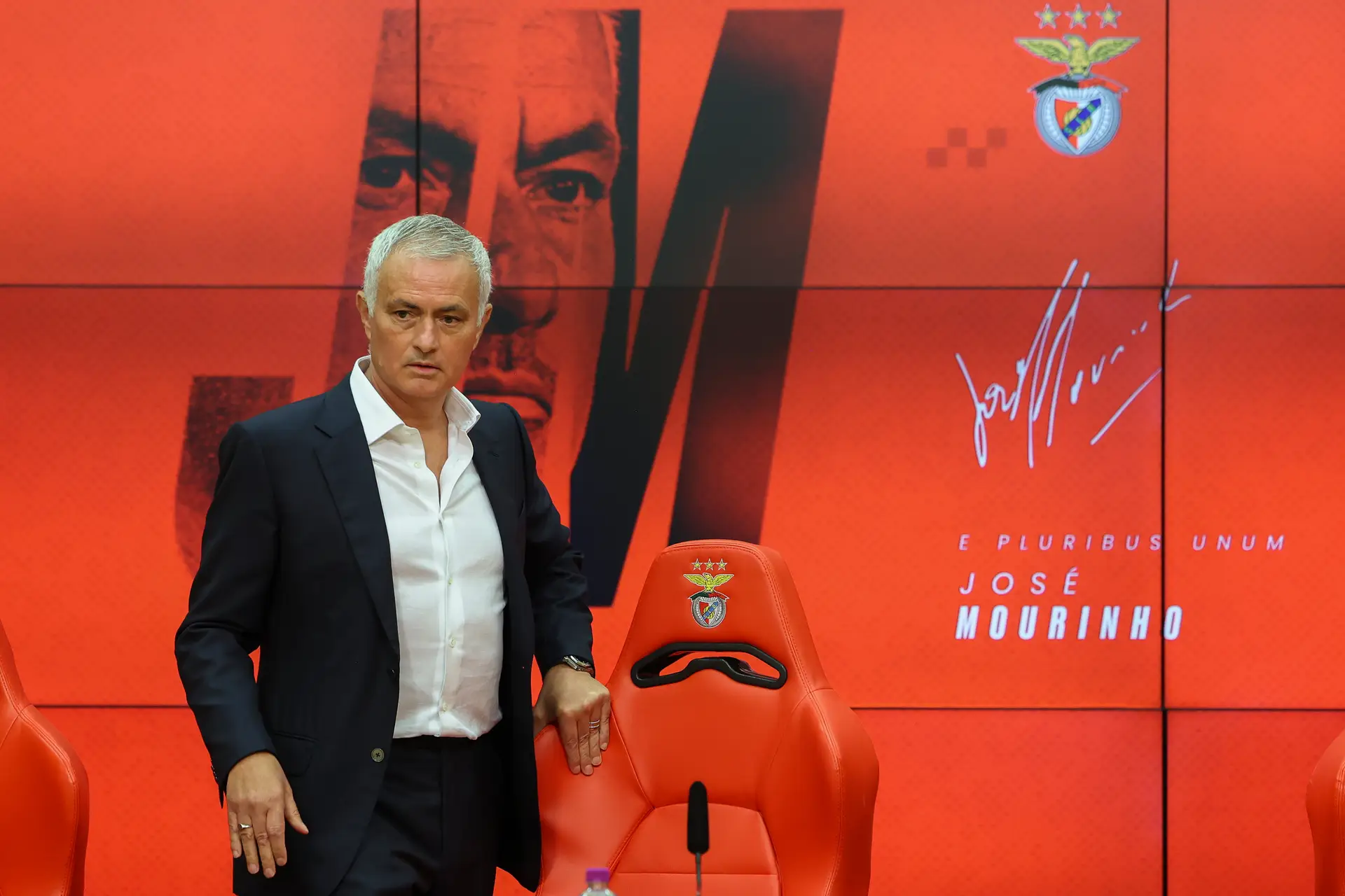 Foi assim a apresentação de José Mourinho no Benfica, 25 anos depois: "Sou treinador de um dos maiores clubes do mundo"