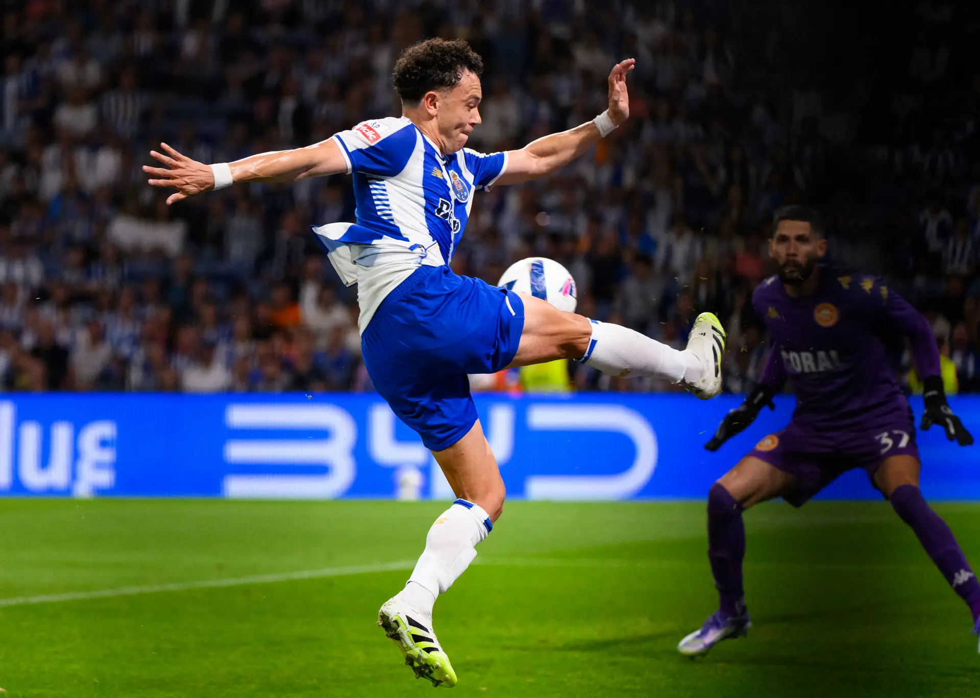 Afinal, esqueçam a providência cautelar: FC Porto vai mesmo jogar em Arouca na próxima segunda-feira