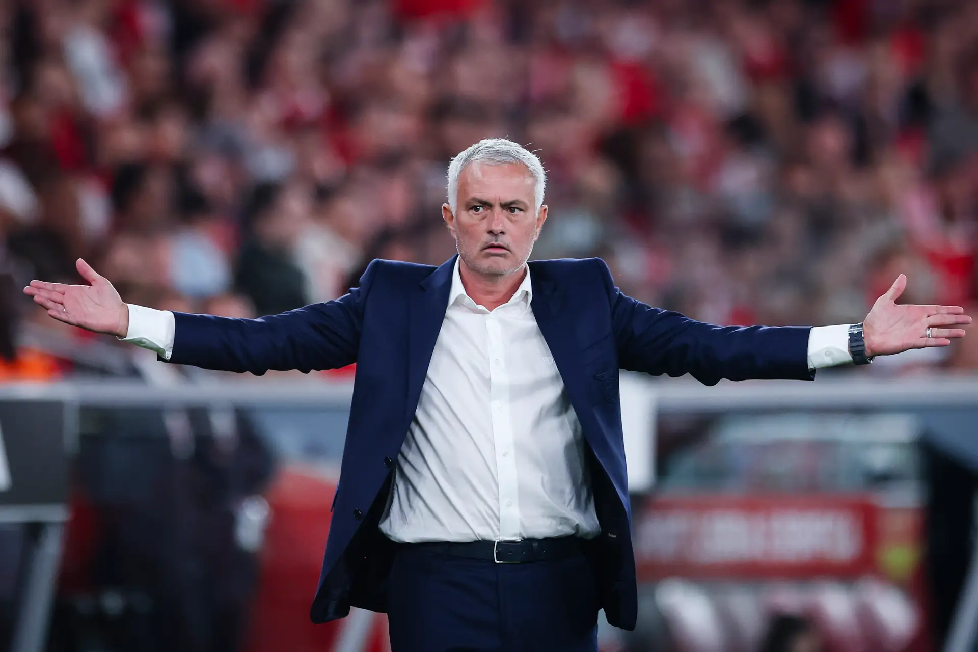 José Mourinho: “Não é o Benfica que queremos. A equipa ainda não tem identidade, está numa zona cinzenta. Sabe que não tem nível top”
