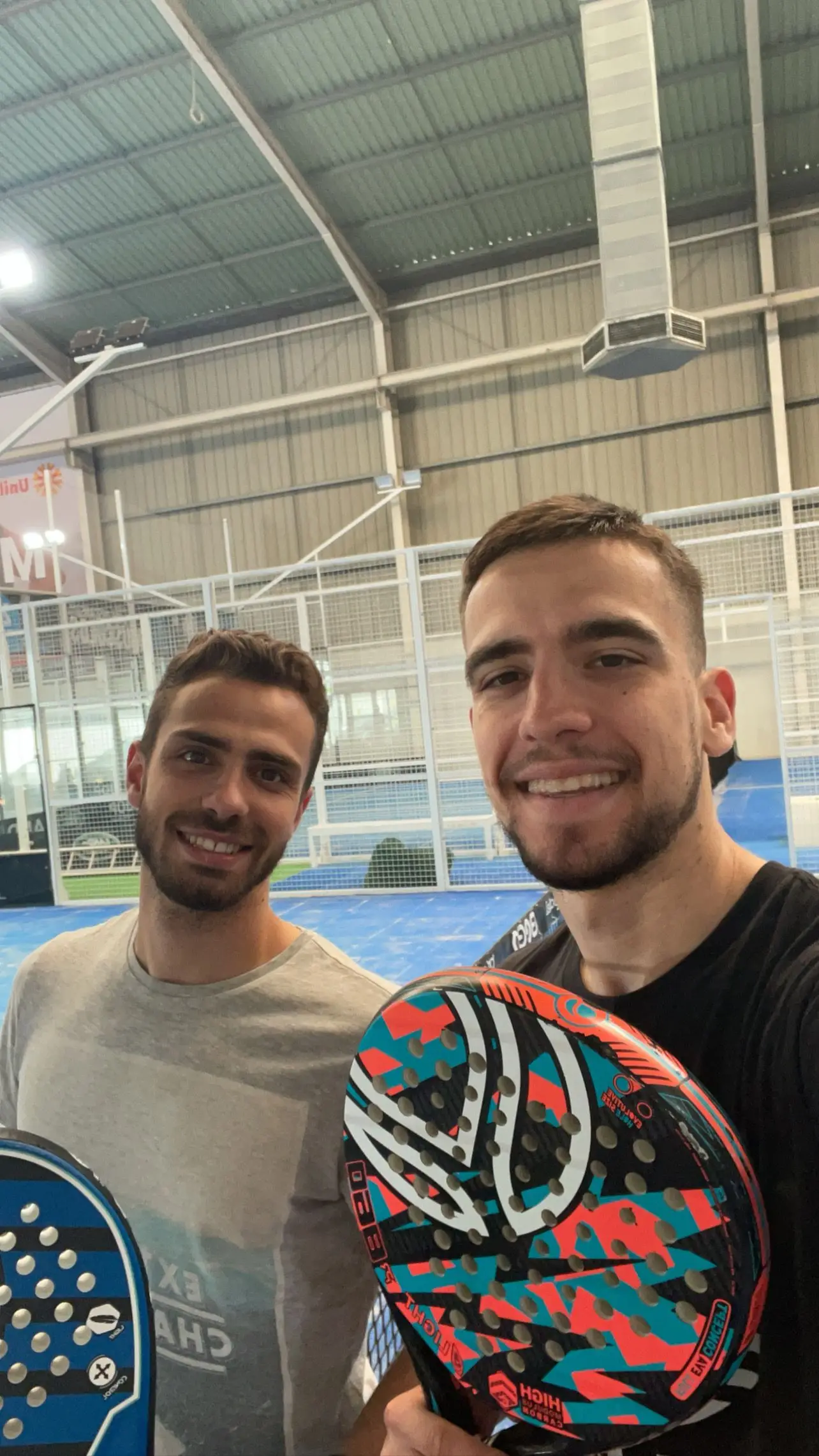 João Cardoso e Luís gostam de jogar padel nas férias
