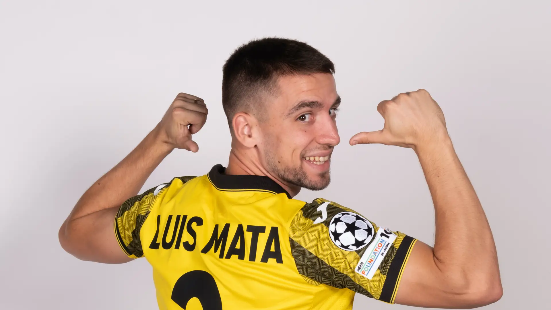 “Transformo a adrenalina em algo positivo. Fico mais nervoso no campeonato do Cazaquistão do que fiquei no jogo com o Sporting”