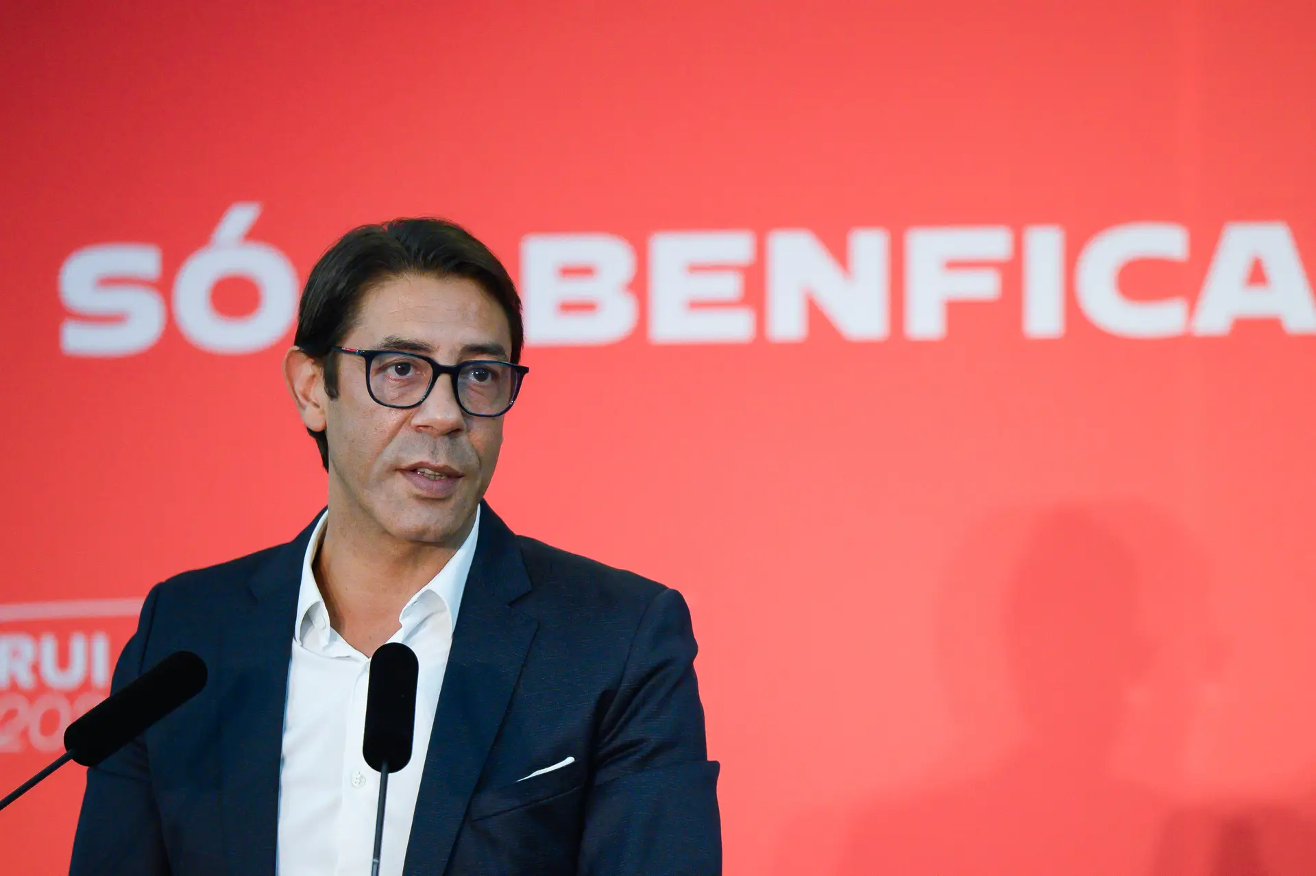 Rui Costa diz que “pode ter havido erro dos serviços” do Benfica no caso da transferência de dinheiro russo