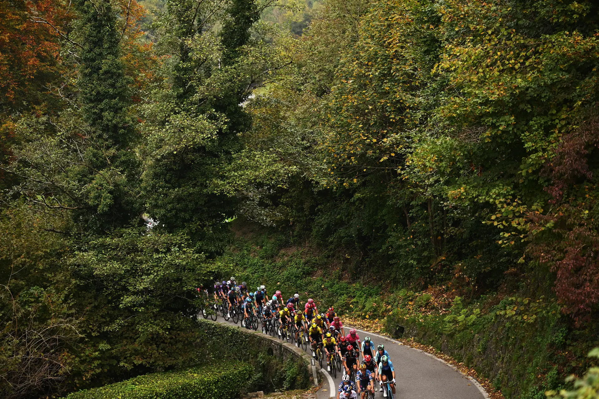 Terminou “a melhor época” de Pogačar. Em nova ponte do presente com o passado, tornou-se tão campeoníssimo como Fausto Coppi na Lombardia