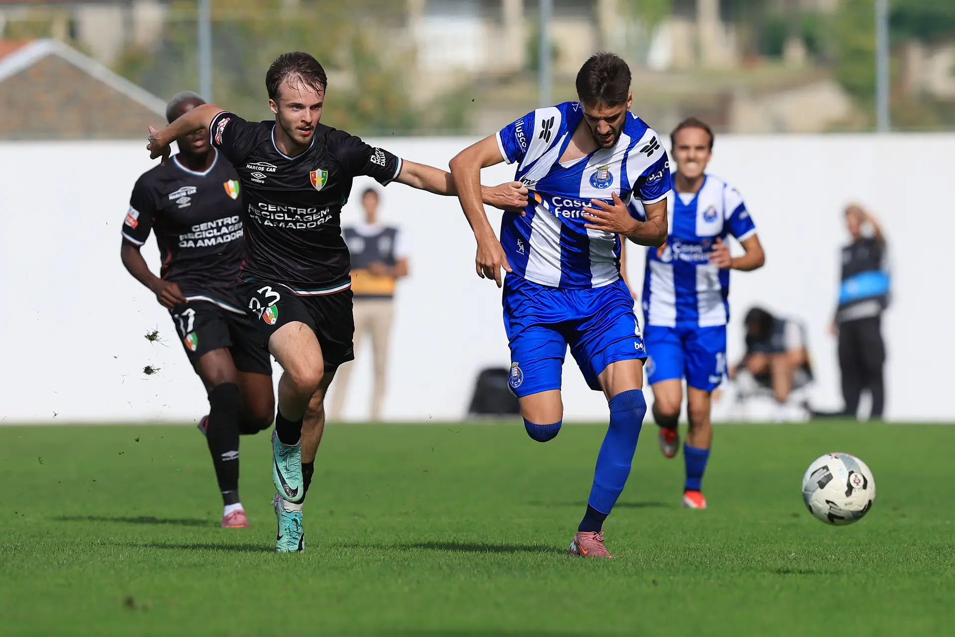 Taça de Portugal: Estrela da Amadora eliminado pelo Alpendorada, do 4.ª escalão, com a ajuda do filho de Rui Borges