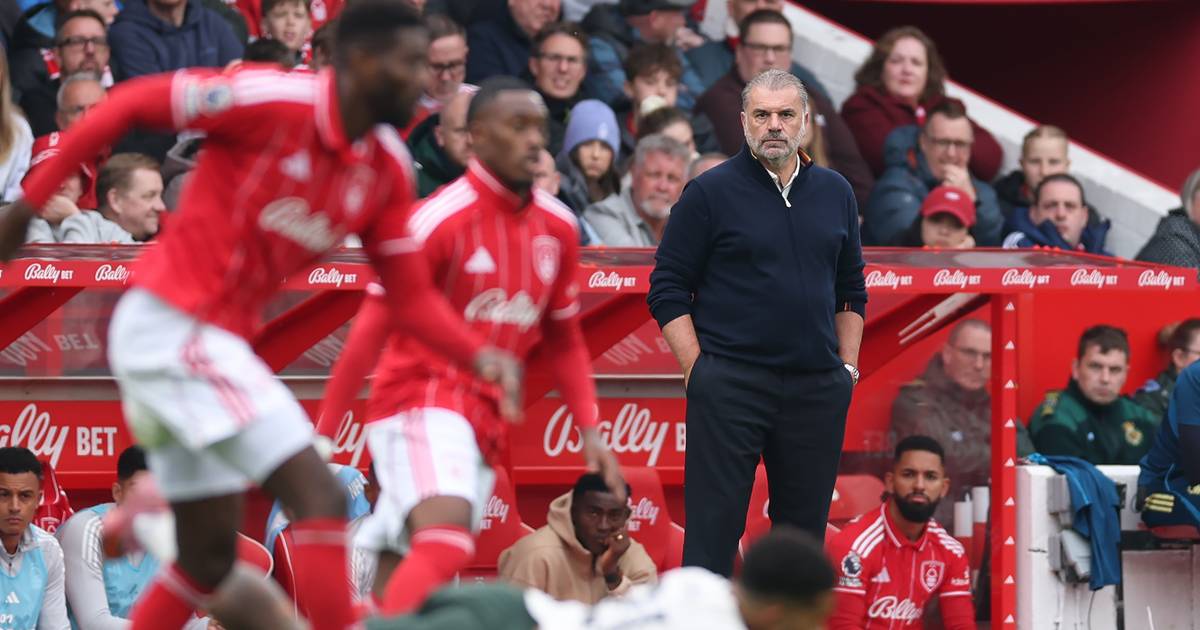 Ange Postecoglou durou 39 dias no banco do Nottingham Forest