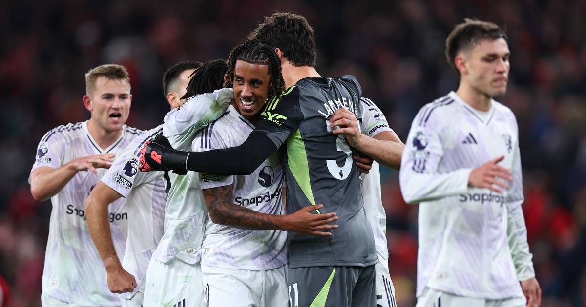 Ruben Amorim foi a Anfield sofrer, mas Manchester United vence o segundo jogo consecutivo