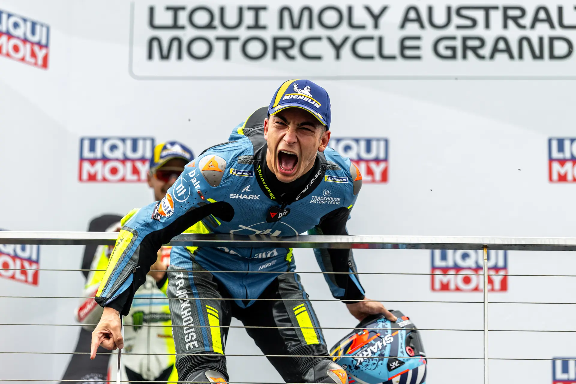 Miguel Oliveira foi 12.º no GP Austrália, na estreia de Raul Fernandez a vencer no MotoGP