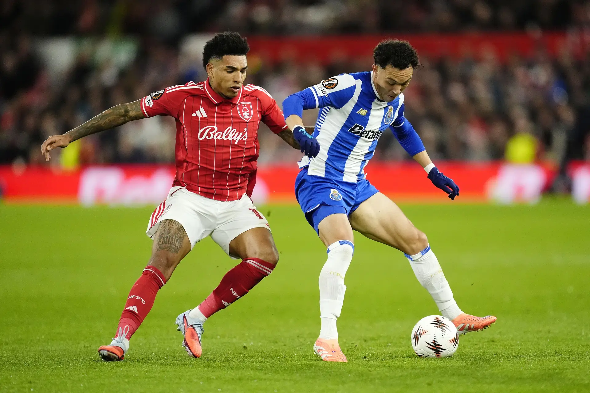 Um Forest mais crente foi abençoado por Jesus e o FC Porto pagou pelos pecados capitais
