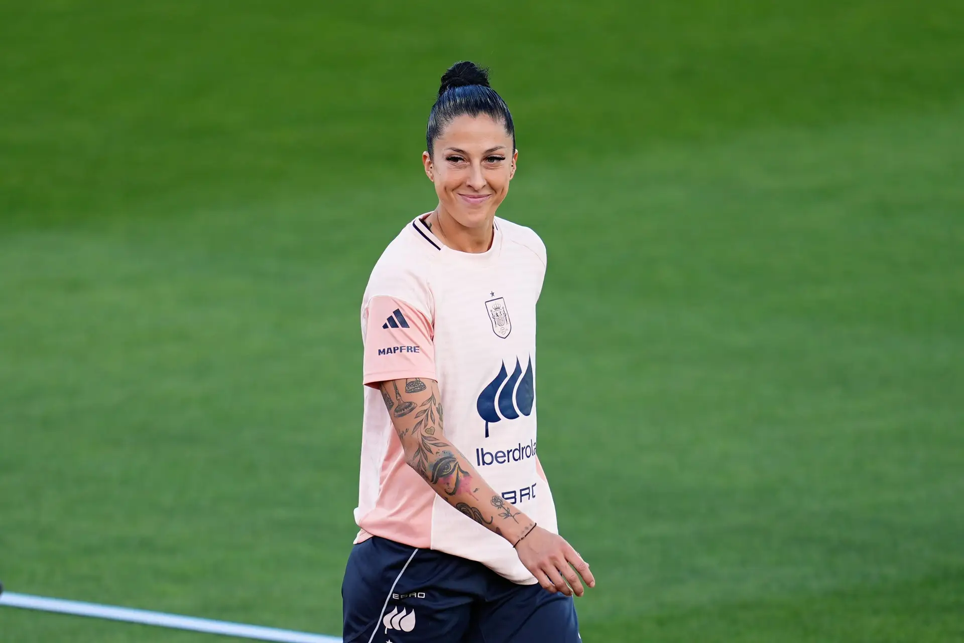 Após ficar de fora da seleção espanhola sem uma “explicação coerente”, Jenni Hermoso está de volta: “Chorei quando recebi a convocatória”