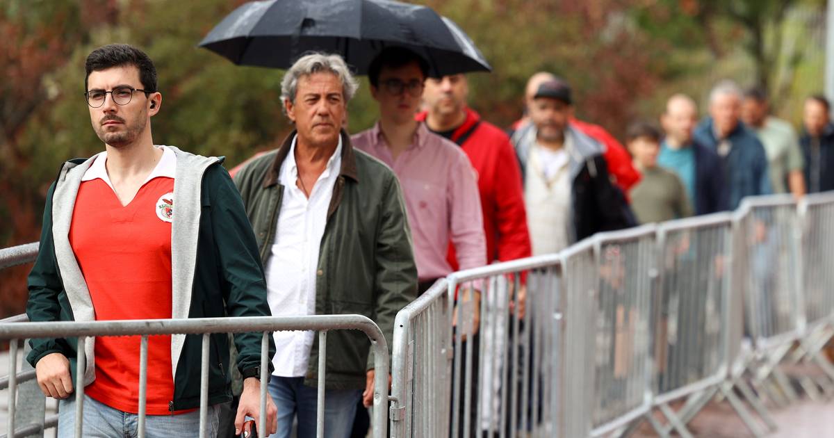 Mais secções de voto para menos tempo de espera: como o Benfica vai tentar acelerar a segunda volta das eleições