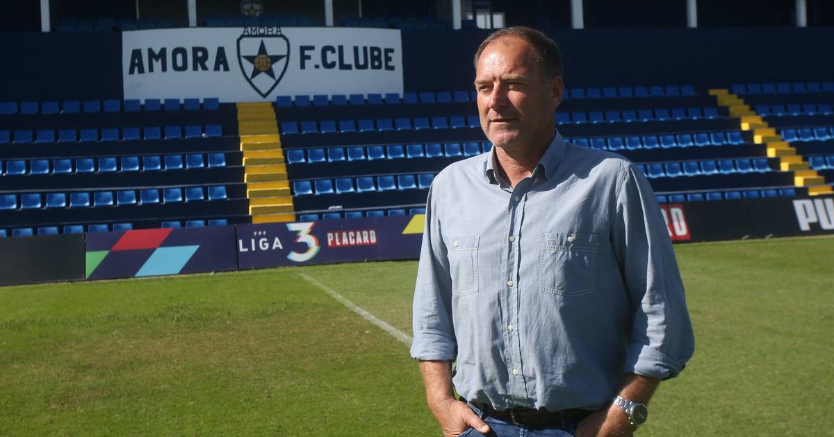 “Na debandada houve logo 'amigos' a oferecer jogadores ao Sporting, mas Peseiro exigiu regresso dos que saíram. Adeptos deviam estar gratos”