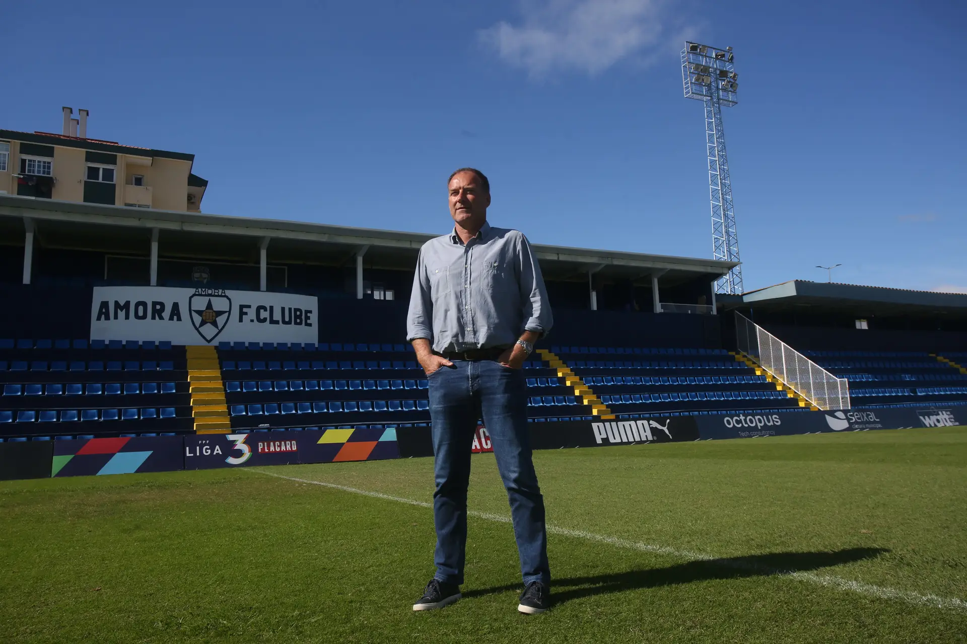 Nuno Presume é treinador do Amora FC desde outubro 2025