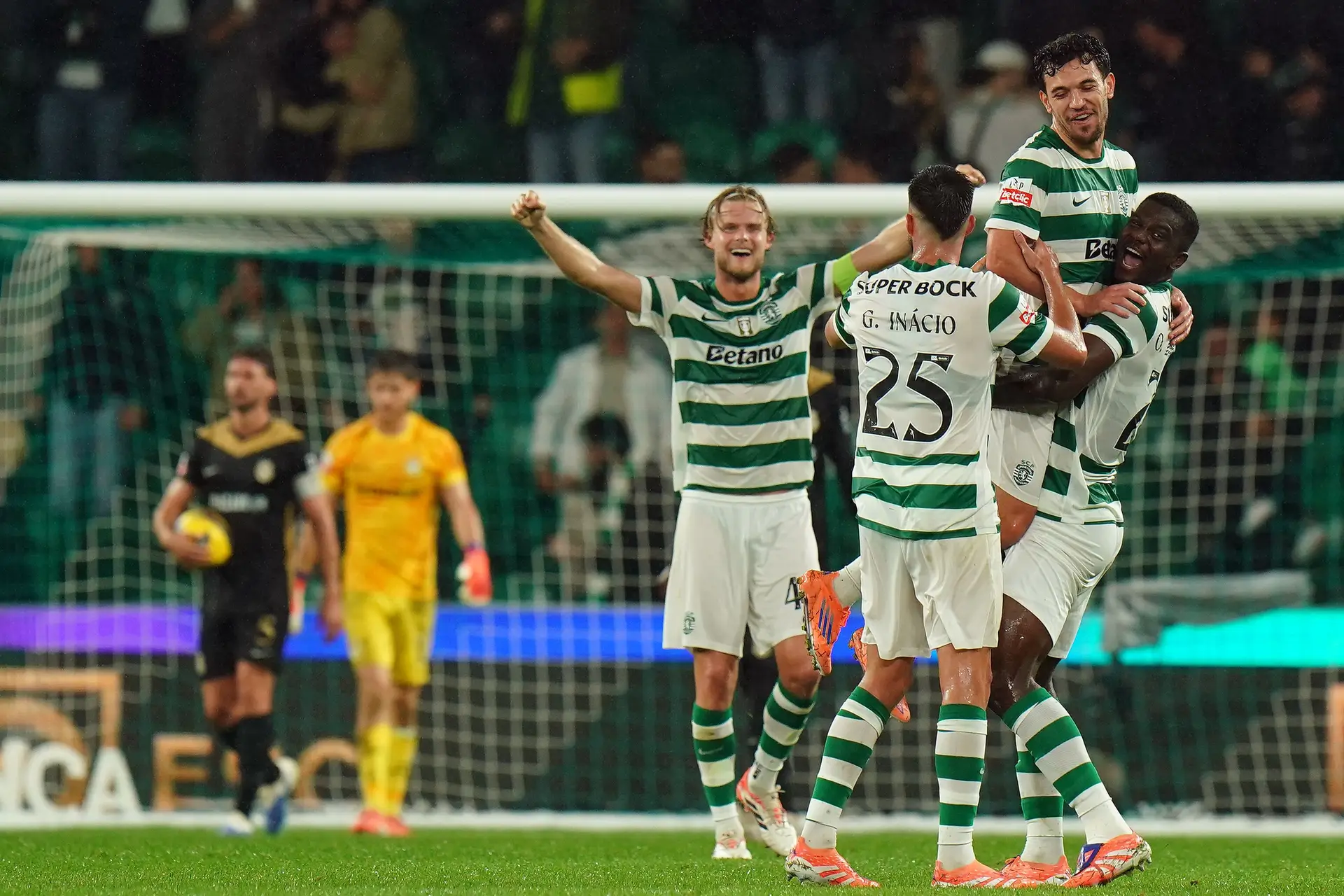 Dilúvio no céu, dilúvio de Pote, vitória do Sporting