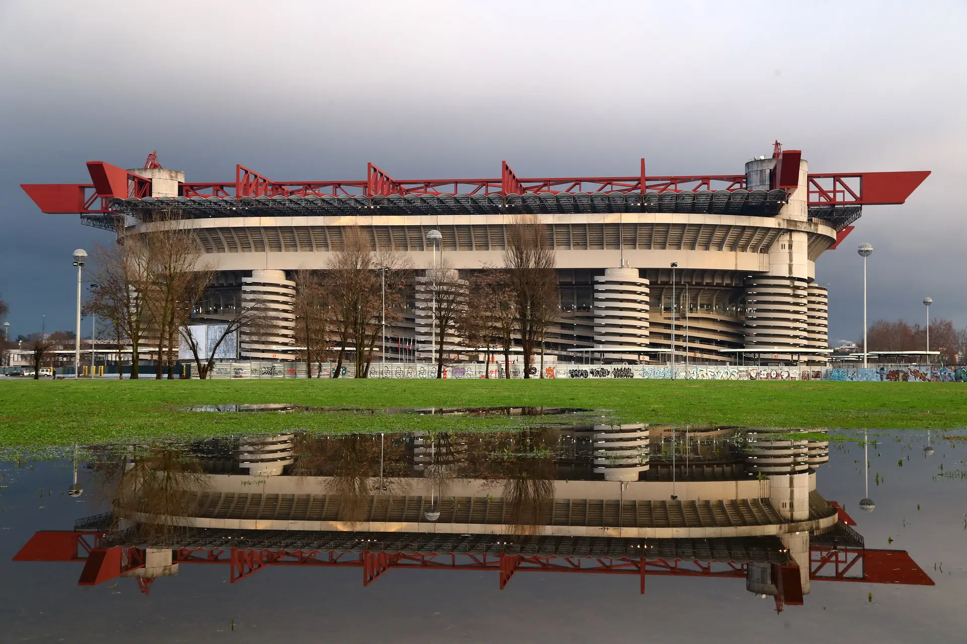O início do fim: AC Milan e Inter compraram Estádio Giuseppe Meazza para o demolirem