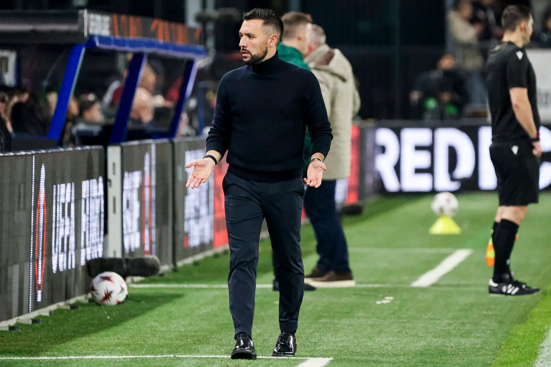 Francesco Farioli e a rotação na Liga Europa: “Os jogadores reagem bem e percebem o benefício”