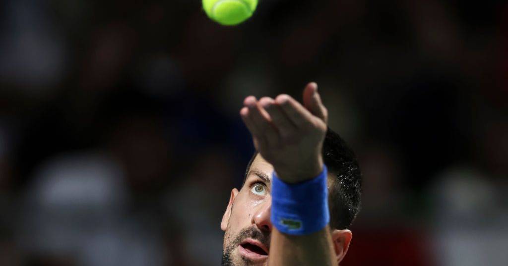 A raquete política de Novak Djokovic, um dos melhores de sempre no ténis que adora ser o sérvio mais conhecido do mundo