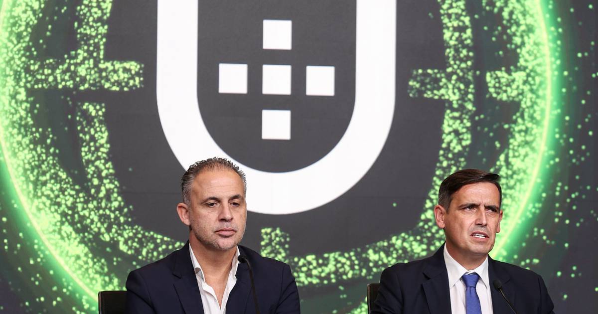 “A coisa que mais surpreendeu” os árbitros “foi o ambiente que à 10.ª jornada, até muito mais cedo, começou a ser criado”