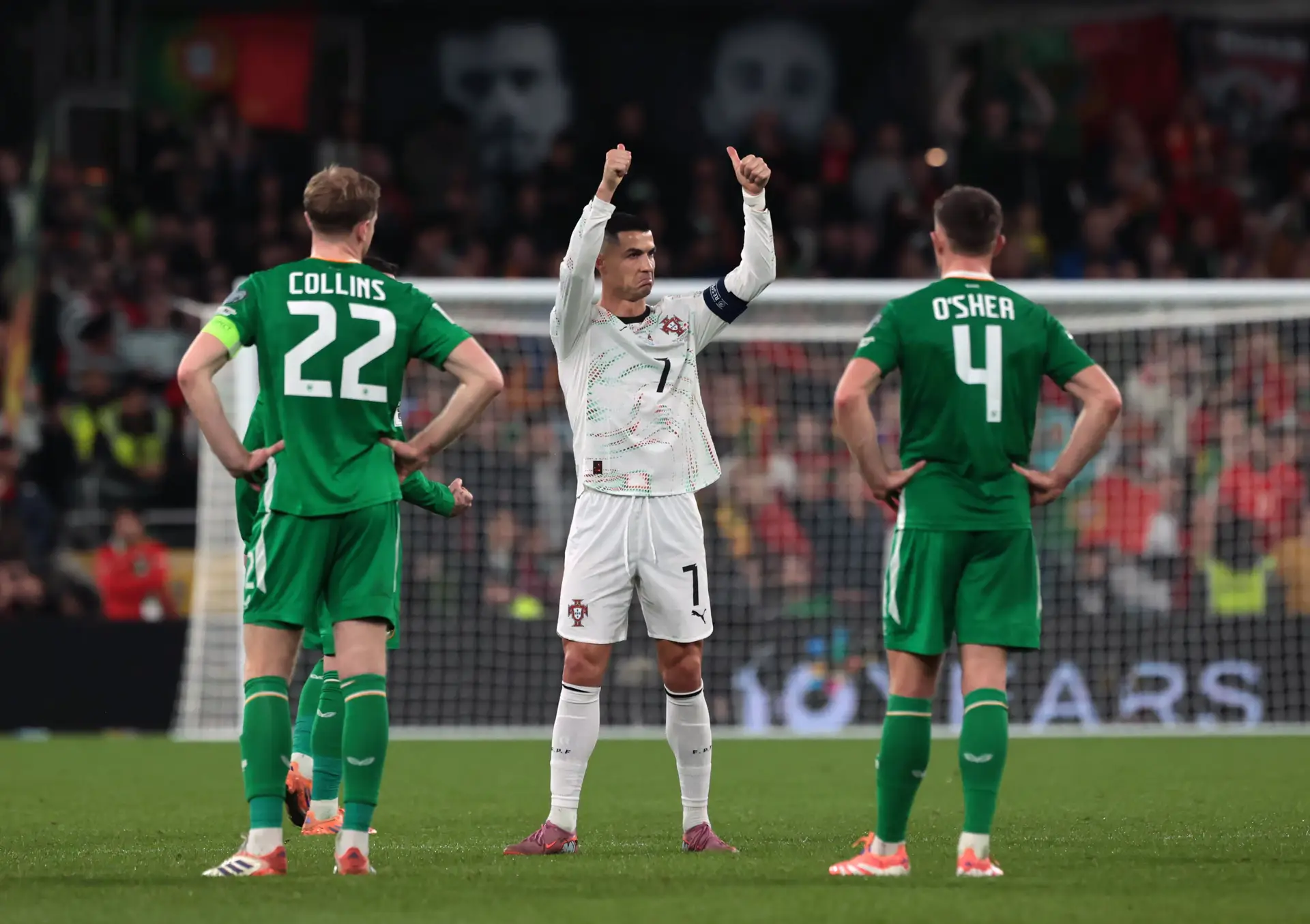 Um papagaio, uma expulsão e um desastre na Irlanda adiaram o Mundial a Portugal