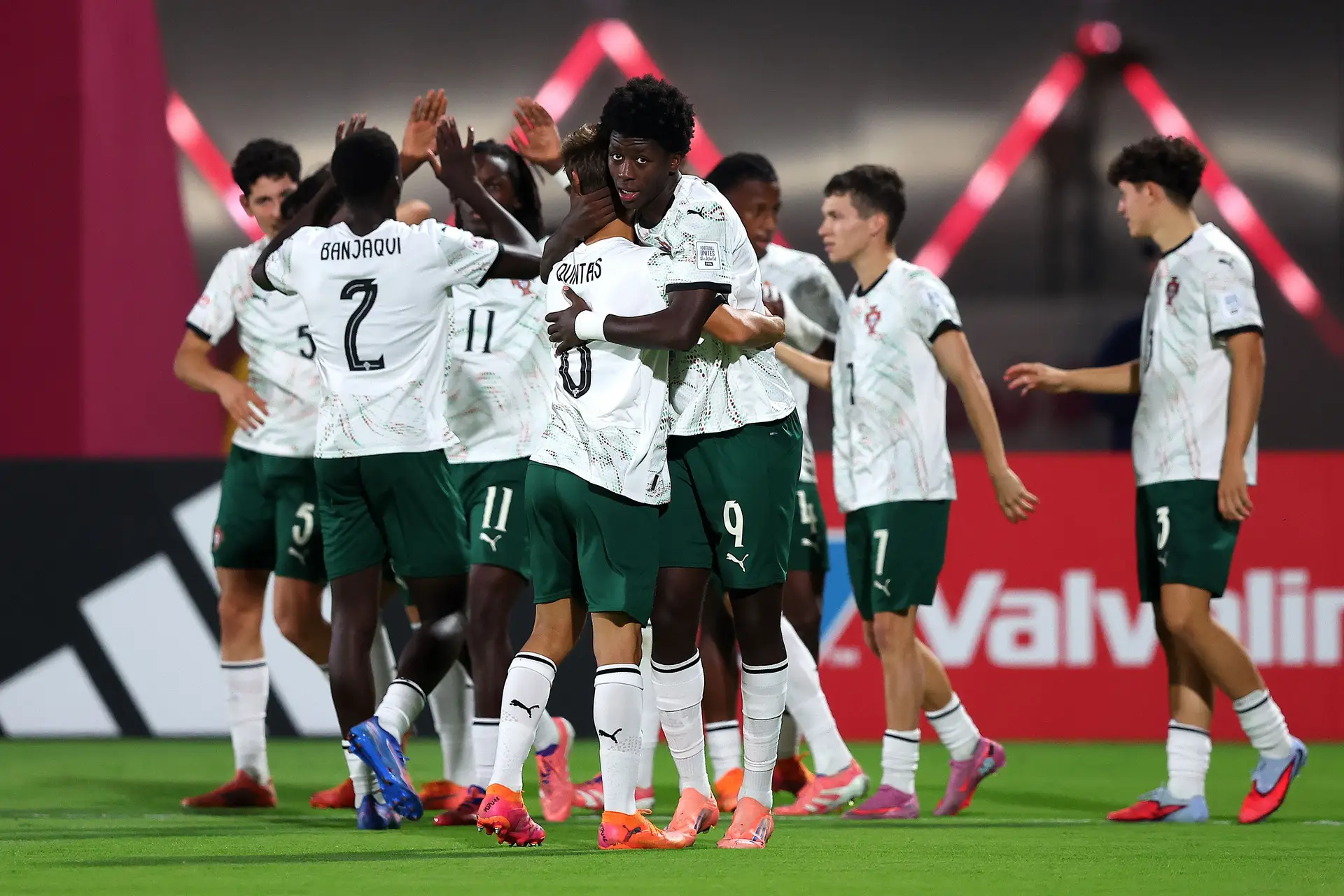 Um presidente, um rei e um herdeiro de Zeegelaar: Portugal goleia o México e está nos quartos de final do Mundial sub-17