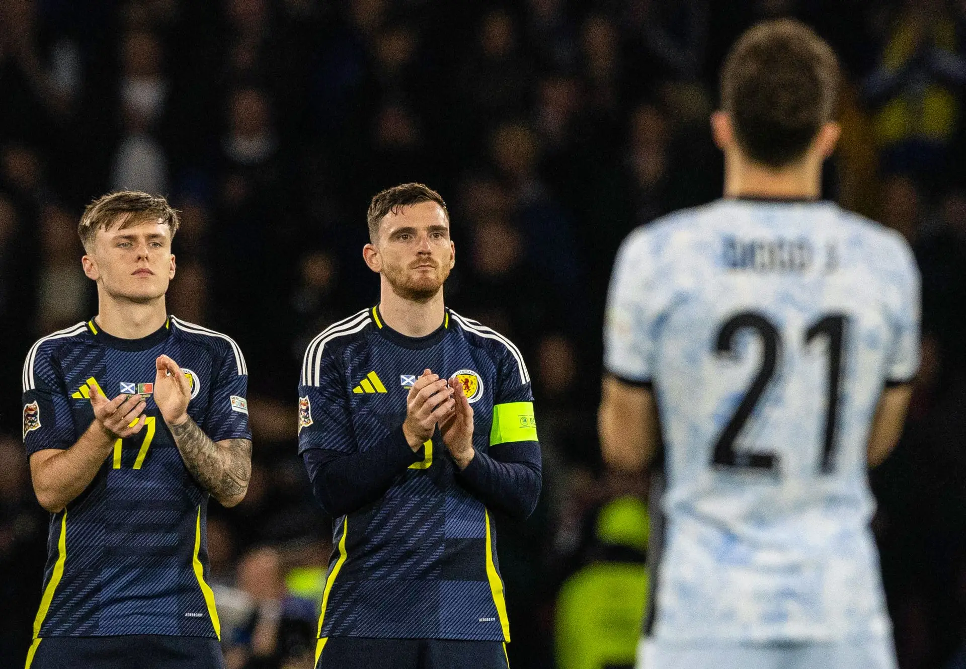 O primeiro pensamento de Andy Robertson após se apurar para o Mundial foi o sorriso de Diogo Jota. O Liverpool “é um clube ainda de luto”