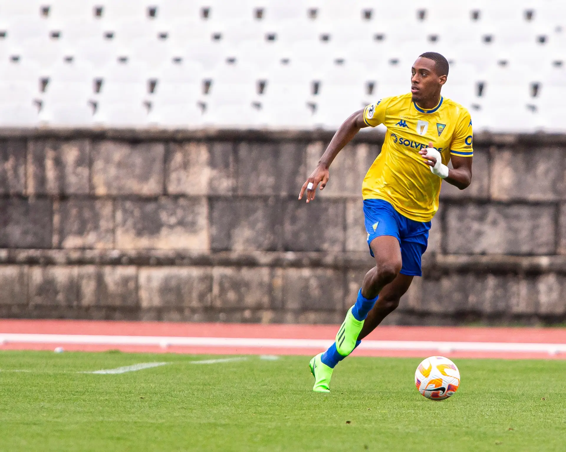 Em 2022/23, Iuri mudou-se para o Estoril Praia