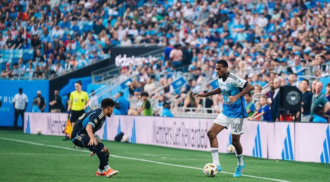 Mais um pormenor de um jogo em que Iuri Tavares participou na MLS