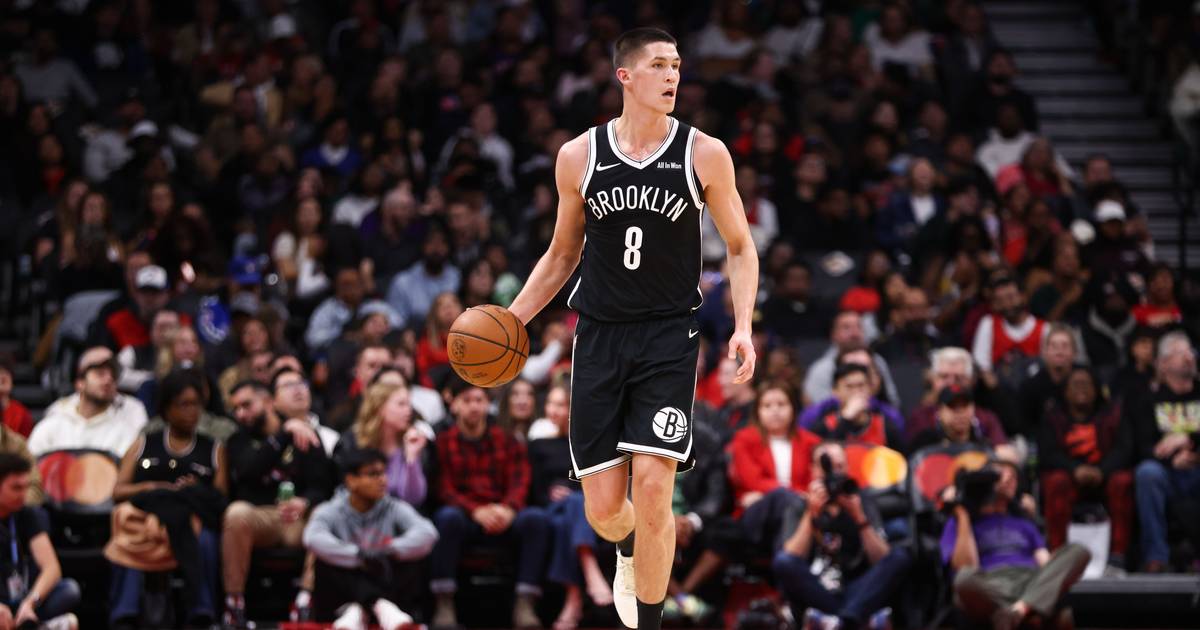 Não bebe, não fuma, não vai a festas. Egor Dëmin recusa viver como uma celebridade e já tramou Neemias na NBA