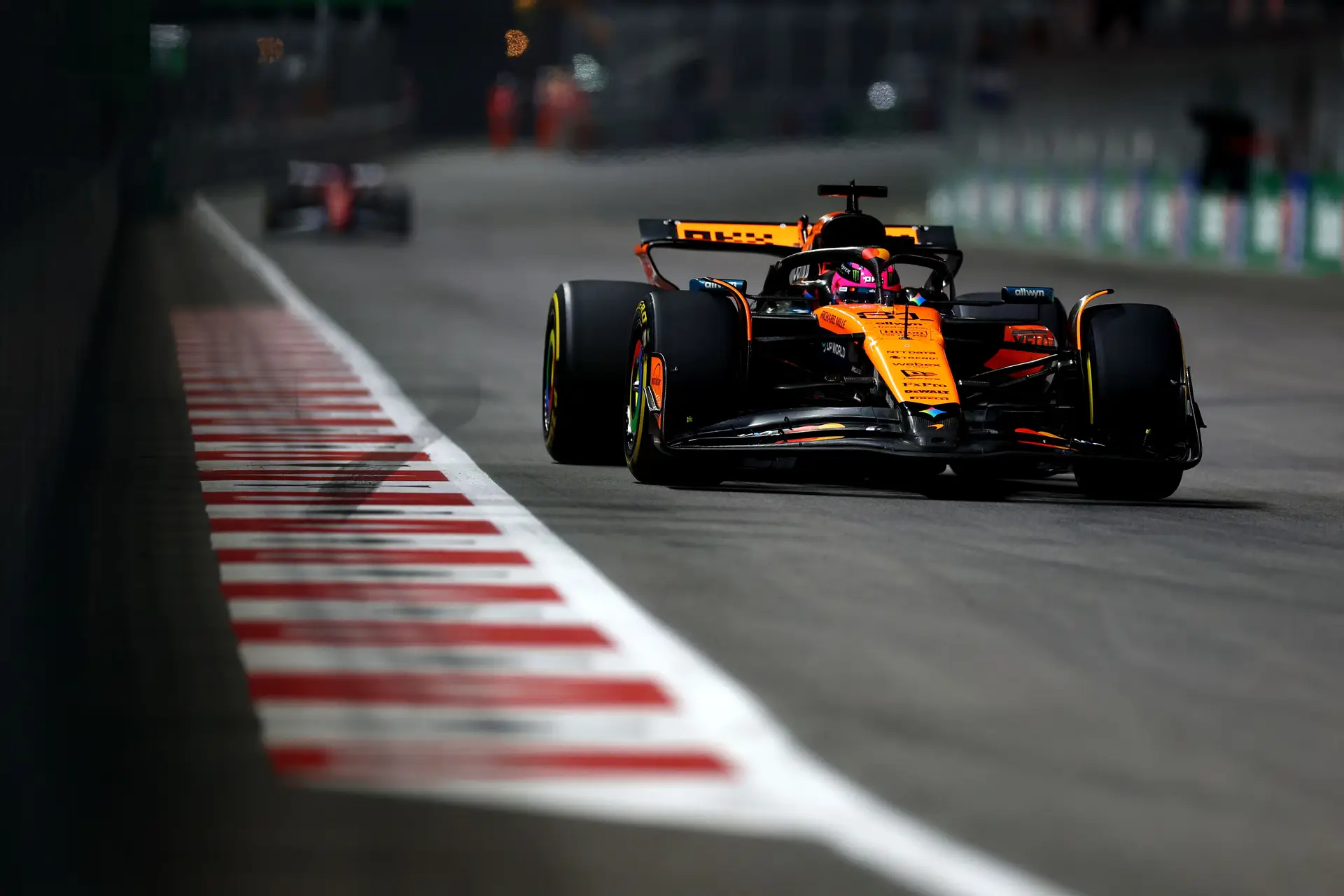 De repente, 9 milímetros podem decidir o Mundial de Fórmula 1: Lando Norris e Oscar Piastri desclassificados do GP de Las Vegas 