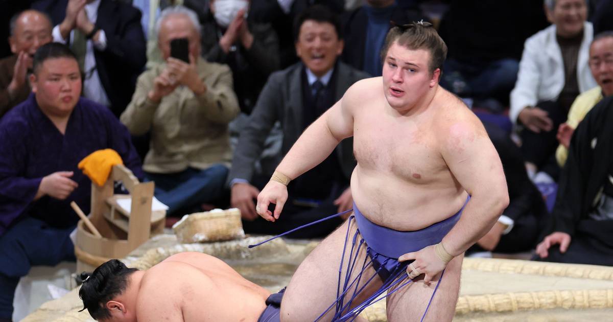 Um refugiado ucraniano é a nova sensação do sumo no Japão. E quer ser o primeiro yokozuna europeu