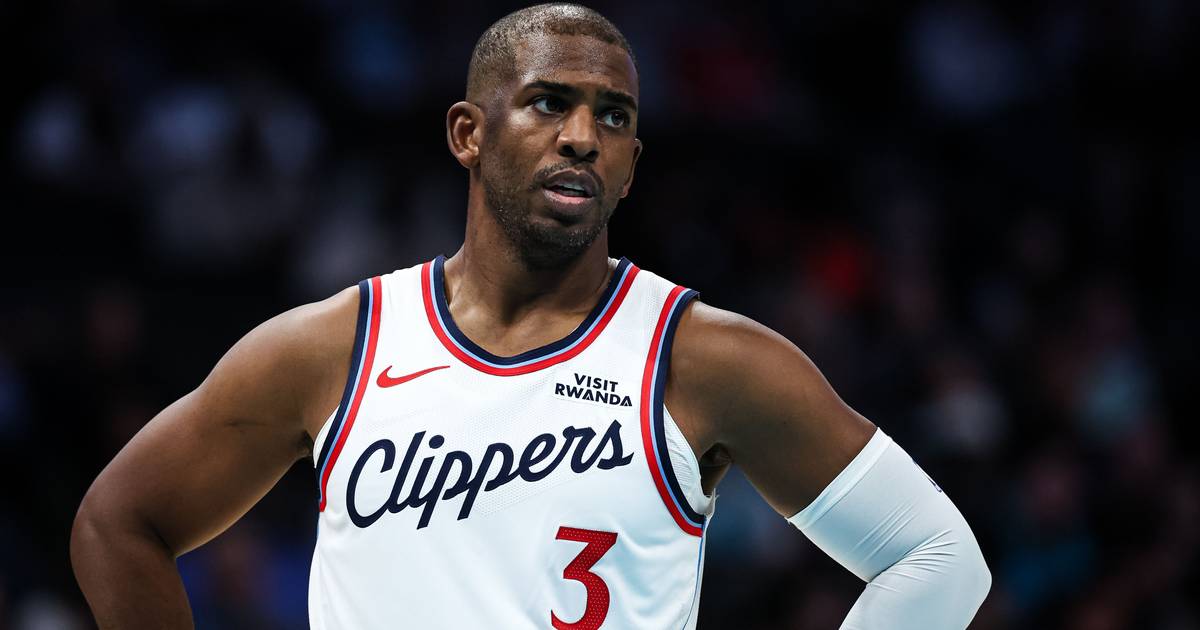 Chris Paul juntou-se aos Clippers para terminar a carreira. Dias depois de ter feito o anúncio, a equipa da qual é lenda dispensou-o