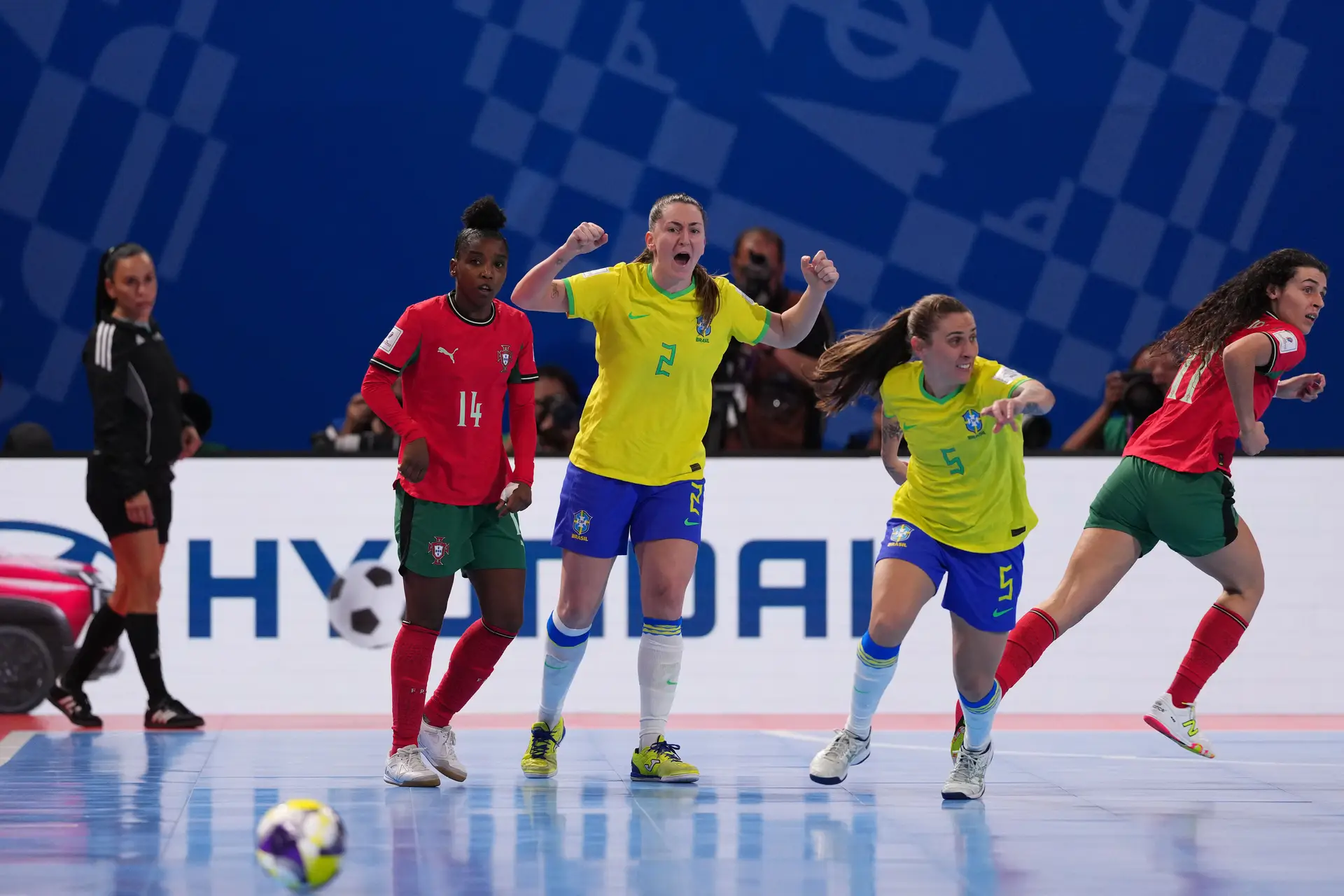 Portugal não conseguiu travar o bocadinho mais de talento do Brasil e perde final do Mundial feminino de futsal